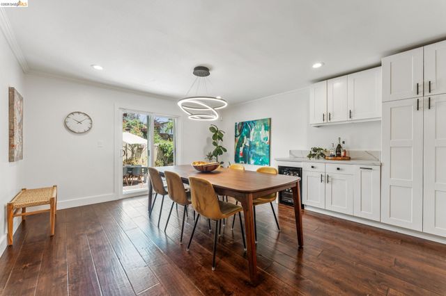 2028 Damuth 1, Oakland, CA 94602