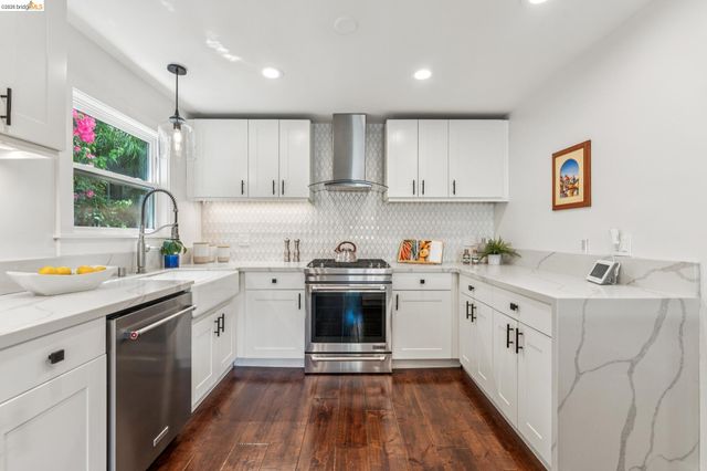 2028 Damuth 1, Oakland, CA 94602