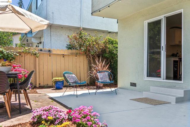 2028 Damuth 1, Oakland, CA 94602