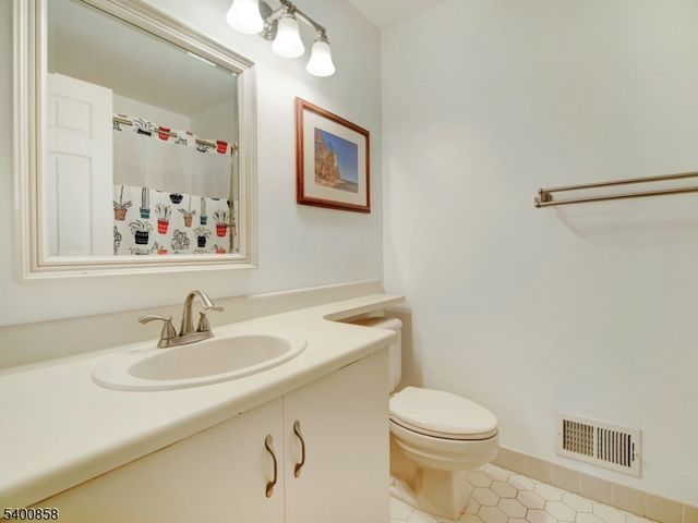 2905 Johnson Cir, Bridgewater Twp., NJ 08807