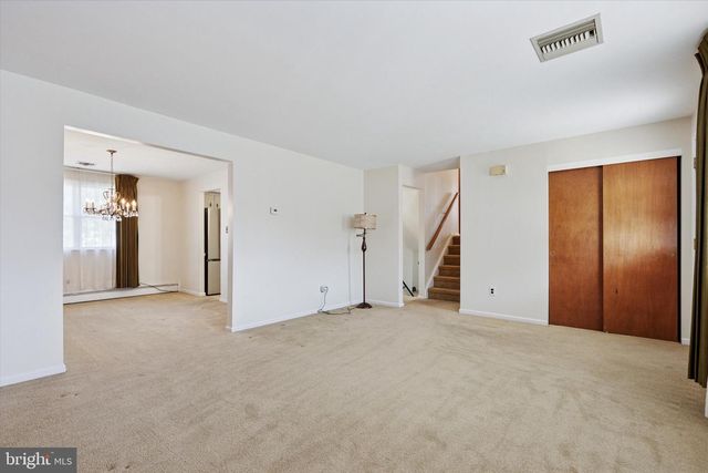 433 WENDY RD, Southampton, PA 18966