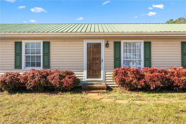 802 Quailmeadow Lane, Colfax, NC 27235