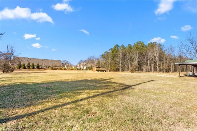 802 Quailmeadow Lane, Colfax, NC 27235
