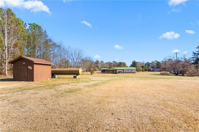 802 Quailmeadow Lane, Colfax, NC 27235