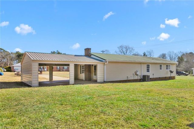 802 Quailmeadow Lane, Colfax, NC 27235