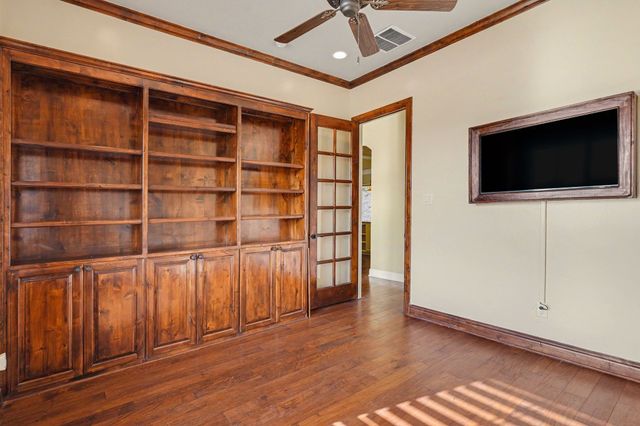 6909 Heritage Oaks Drive, Mansfield, TX 76063
