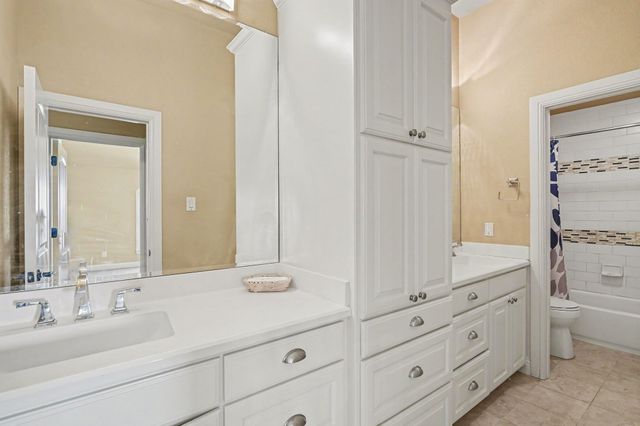 6909 Heritage Oaks Drive, Mansfield, TX 76063