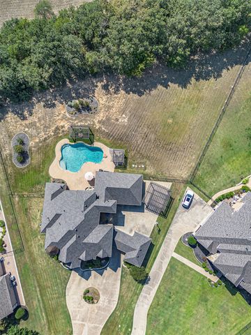 6909 Heritage Oaks Drive, Mansfield, TX 76063