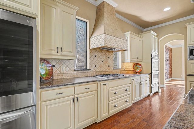 6909 Heritage Oaks Drive, Mansfield, TX 76063