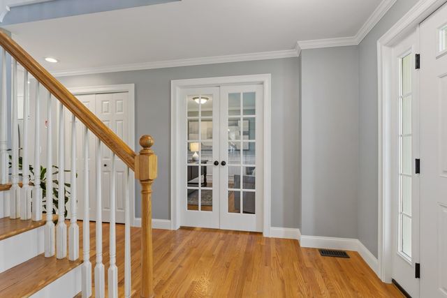8 Lilac Way, Stratham, NH 03885