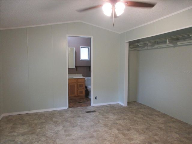 18640 SE 22ND LANE, Silver Springs, FL 34488