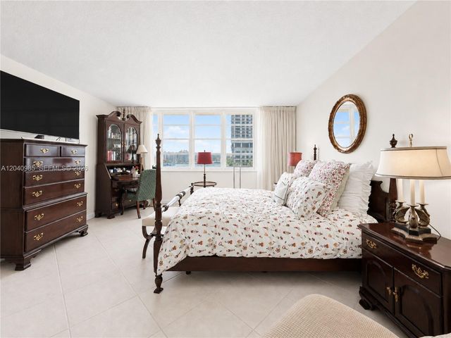 1817 S Ocean Dr 620, Hallandale Beach, FL 33009