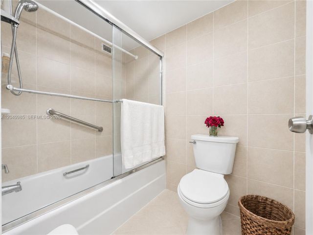 1817 S Ocean Dr 620, Hallandale Beach, FL 33009
