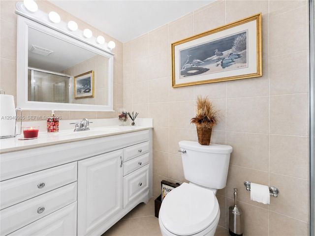 1817 S Ocean Dr 620, Hallandale Beach, FL 33009