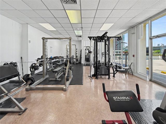 1817 S Ocean Dr 620, Hallandale Beach, FL 33009