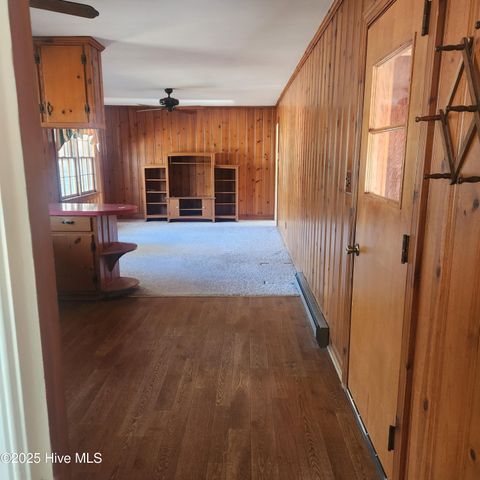 727 Fairlane Drive, Grifton, NC 28530