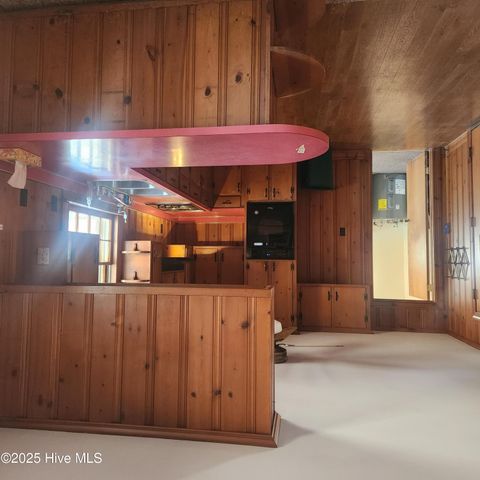 727 Fairlane Drive, Grifton, NC 28530