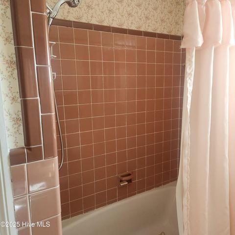 727 Fairlane Drive, Grifton, NC 28530