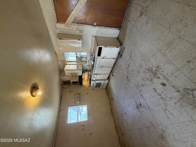 712 W Calle Adelanto, Tucson, AZ 85705