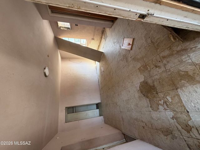 712 W Calle Adelanto, Tucson, AZ 85705