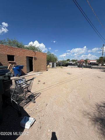 712 W Calle Adelanto, Tucson, AZ 85705
