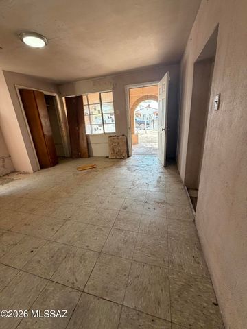 712 W Calle Adelanto, Tucson, AZ 85705