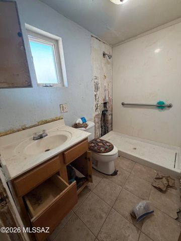 712 W Calle Adelanto, Tucson, AZ 85705