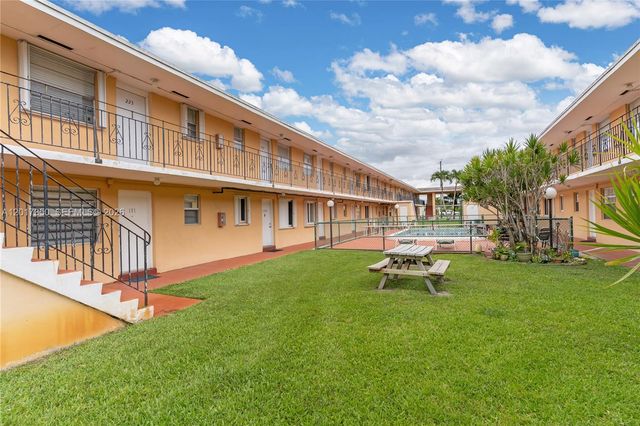 3800 SW 102nd Avenue 206, Miami, FL 33165
