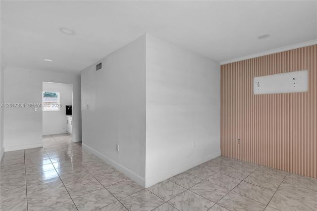 3800 SW 102nd Avenue 206, Miami, FL 33165
