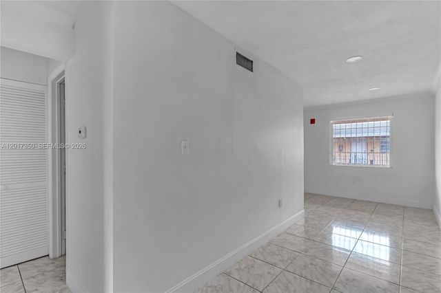 3800 SW 102nd Avenue 206, Miami, FL 33165