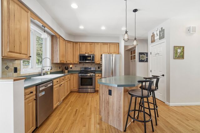 148 Barrett Lane, Williston, VT 05495
