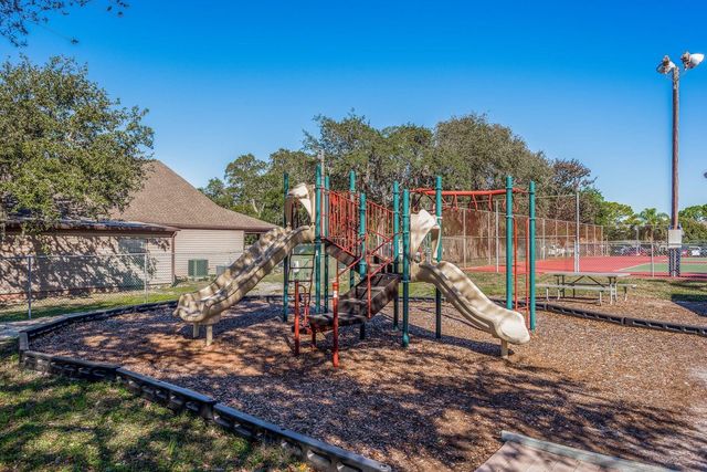 12802 IRONWOOD CIRCLE, Hudson, FL 34667
