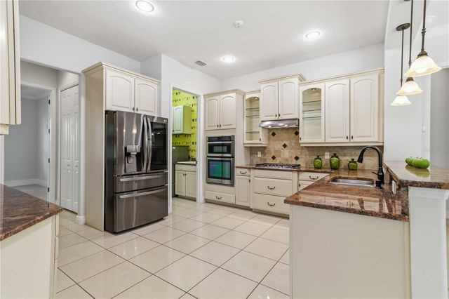 8057 RIO BELLA PLACE, University Park, FL 34201