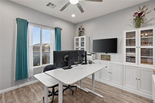 5865 Alice Landing Court, Las Vegas, NV 89149