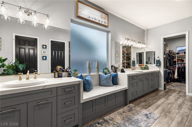 5865 Alice Landing Court, Las Vegas, NV 89149