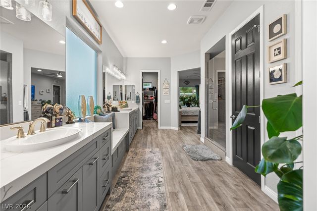 5865 Alice Landing Court, Las Vegas, NV 89149