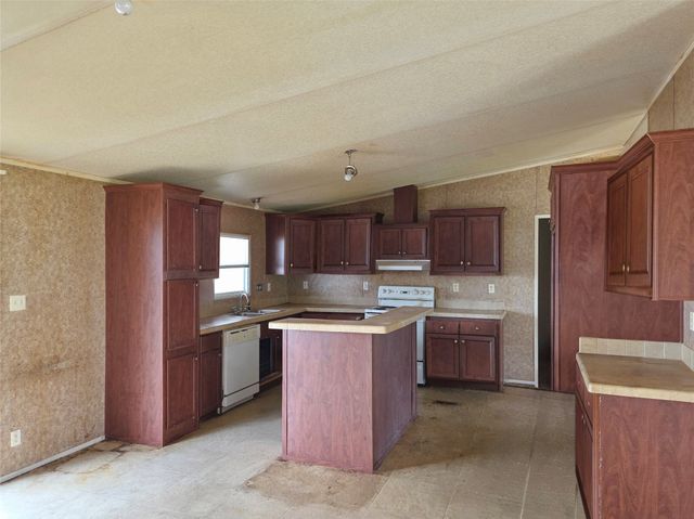 327 County Road 160, Whitesboro, TX 76273
