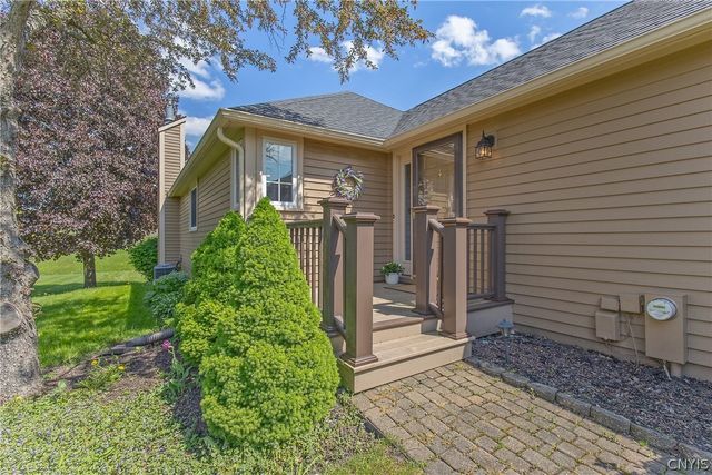 6262 Mourning Dove, Lysander, NY 13027