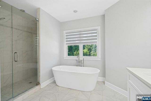 109 Blauvelt Avenue, Ho-ho-kus, NJ 07423