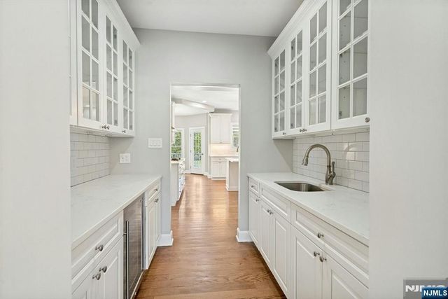 109 Blauvelt Avenue, Ho-ho-kus, NJ 07423