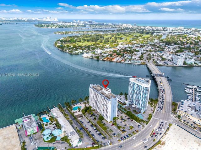 1865 79th St Cswy PHI, North Bay Village, FL 33141