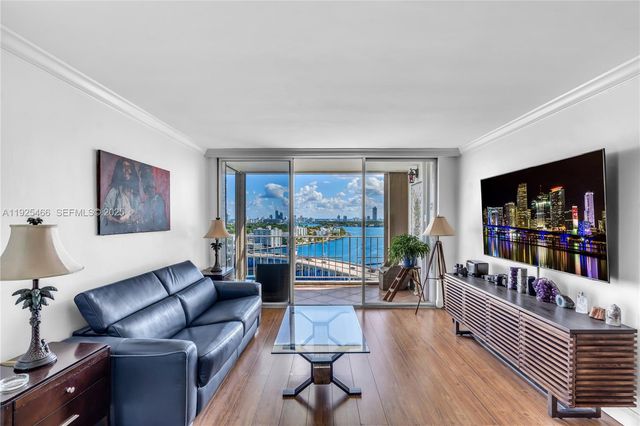 1865 79th St Cswy PHI, North Bay Village, FL 33141