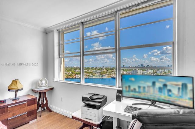 1865 79th St Cswy PHI, North Bay Village, FL 33141