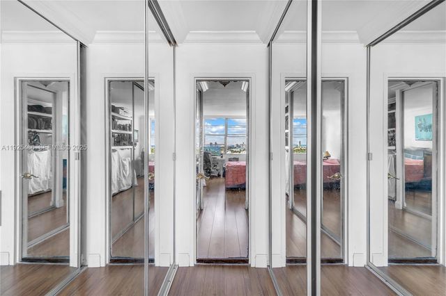 1865 79th St Cswy PHI, North Bay Village, FL 33141