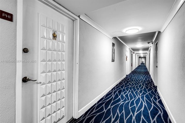 1865 79th St Cswy PHI, North Bay Village, FL 33141