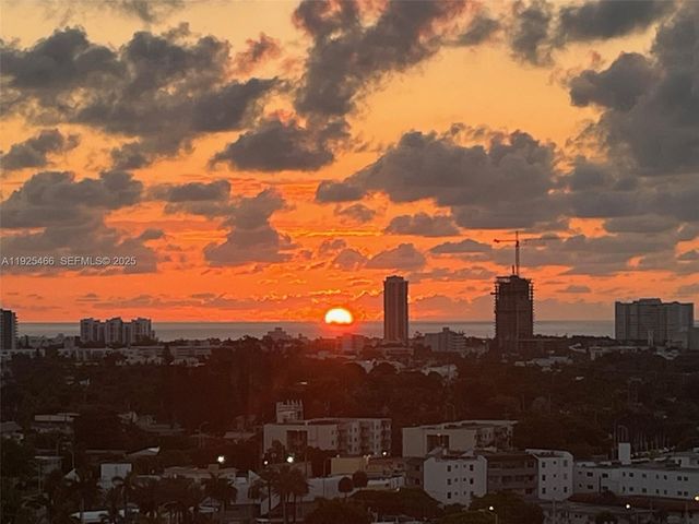 1865 79th St Cswy PHI, North Bay Village, FL 33141