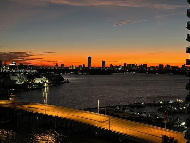 1865 79th St Cswy PHI, North Bay Village, FL 33141