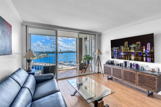 1865 79th St Cswy PHI, North Bay Village, FL 33141