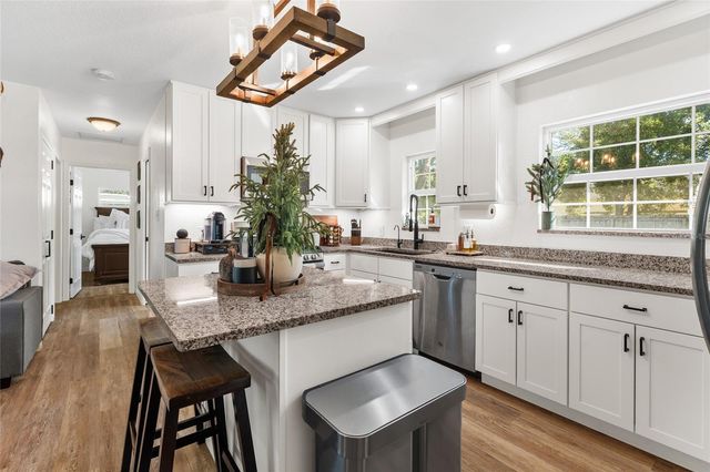 1032 WILLIS AVENUE, Sarasota, FL 34232