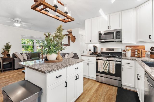 1032 WILLIS AVENUE, Sarasota, FL 34232